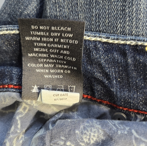 Torrid Women's Jeans Boyfriend Straight Leg Distressed Stretch size 16S - Picture 10 of 12